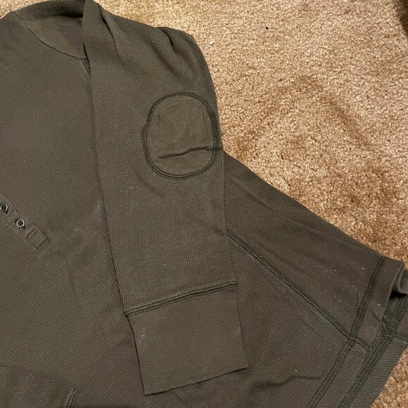 Eddie Bauer woman's long-sleeved waffle-knit - Picture 4 of 5